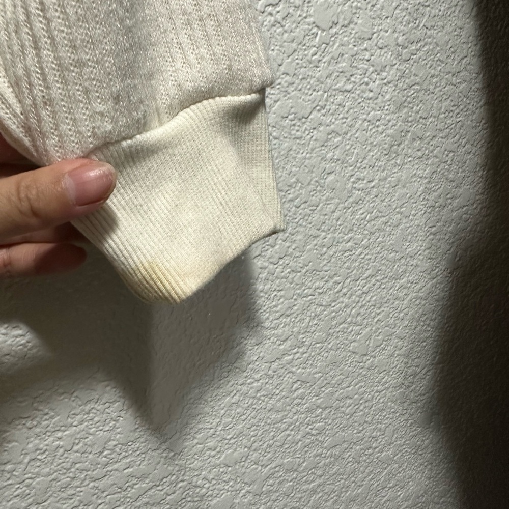Vintage Y2K Workshop Republic Clothing Cream Turtleneck Sweater - Picture 9 of 9